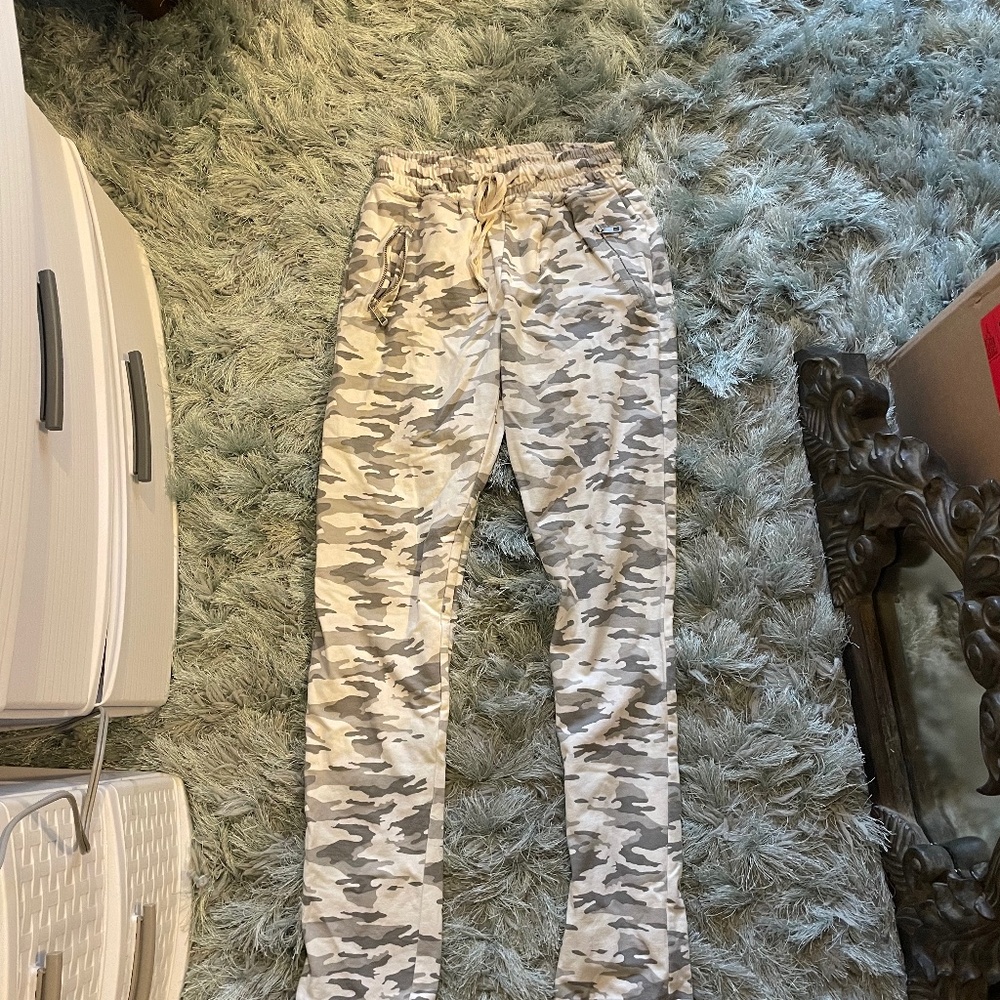 White and grey camo joggers
